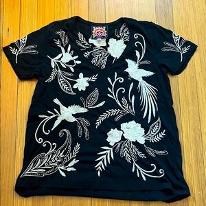 Johnny Was embroidered tshirt